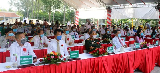 An Giang tổ chức kỷ niệm 132 năm Ngày sinh Chủ tịch Tôn Đức Thắng ảnh 1