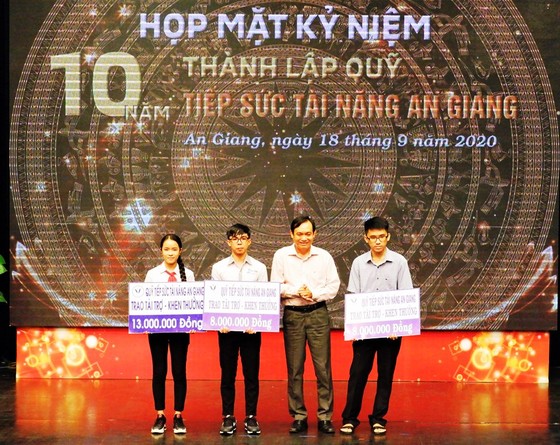 Hơn 1.150 tài năng ở An Giang được tiếp sức ảnh 1
