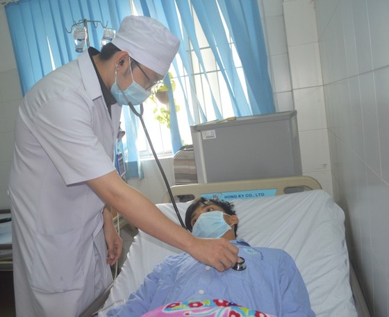 Bệnh viện ĐK Trung ương Cần Thơ vừa cứu sống một bệnh nhân nguy kịch ảnh 2