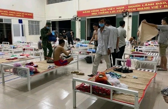 Vụ 42 lao động Việt tháo chạy khỏi sòng bạc Campuchia: Đã tìm thấy thi thể thiếu niên 16 tuổi mất tích trên sông Bình Di ảnh 1