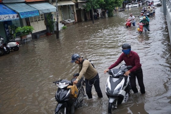 Đường Nguyễn Hữu Cảnh sẽ hết ngập ảnh 2