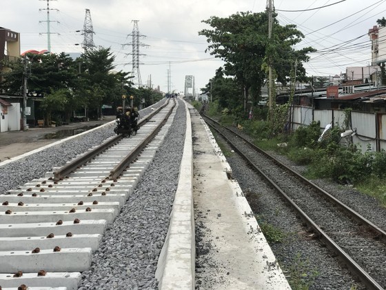 Tàu, thuyền lưu thông trên sông Sài Gòn phải đóng phí ảnh 2