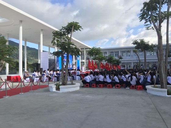 Trungnam Group bàn giao ngôi trường 60 tỷ đồng cho Ninh Thuận trong ngày khai giảng ảnh 2