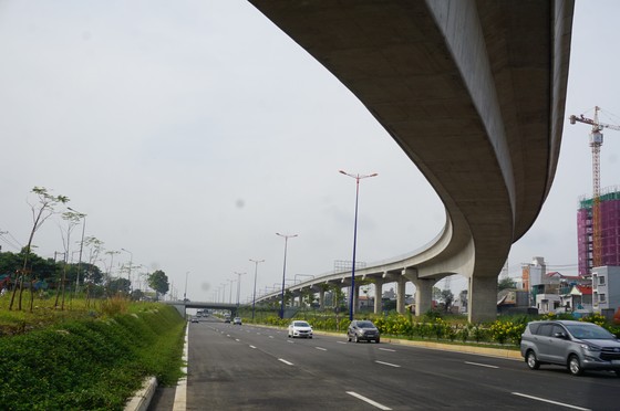 Tuyến Metro số 1 Bến Thành - Suối Tiên đạt 85% khối lượng vào cuối năm 2020 ảnh 1