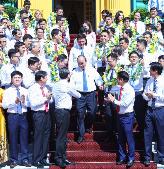 Chủ tịch nước Nguyễn Xuân Phúc: Ngành dầu khí phải đảm bảo an ninh năng lượng ảnh 2