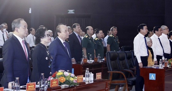 Chủ tịch nước trao tặng danh hiệu Anh hùng Lực lượng vũ trang nhân dân cho Ban Dân y Khu 5 ảnh 4