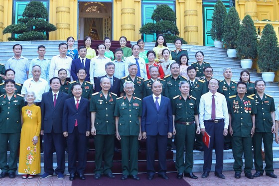 Đảm bảo đời sống gia đình người có công, gia đình chính sách bằng hoặc cao hơn mức bình quân chung ảnh 1