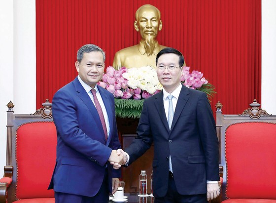 Chủ tịch nước Nguyễn Xuân Phúc tiếp Đại tướng Hun Manet, Phó Tổng Tư lệnh Quân đội Hoàng gia Campuchia ảnh 4