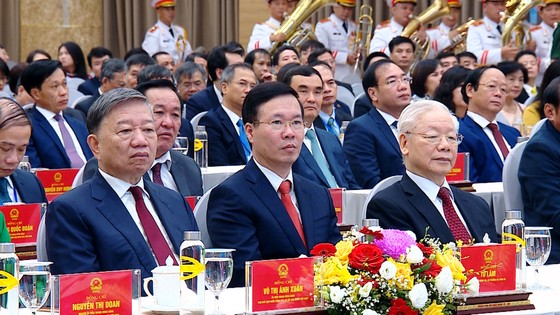 Tổng Bí thư Nguyễn Phú Trọng dự kỷ niệm 30 năm tái lập Văn phòng Chủ tịch nước  ​ ảnh 1