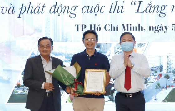 Chủ tịch HĐND TPHCM Nguyễn Thị Lệ dự lễ trao giải 'Lắng nghe người dân hiến kế' ảnh 3