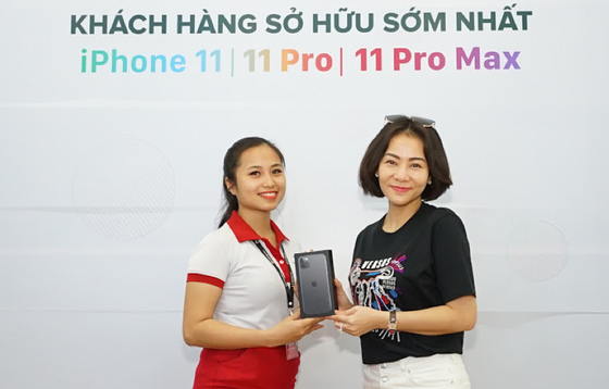 Cách Shark Hưng và sao Việt nổi tiếng chọn iPhone 11 Pro Max ảnh 1