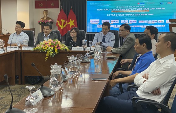 Vietnam ICT Outlook - VIO 2019: Định hình tương lai Fintech Việt Nam ảnh 1