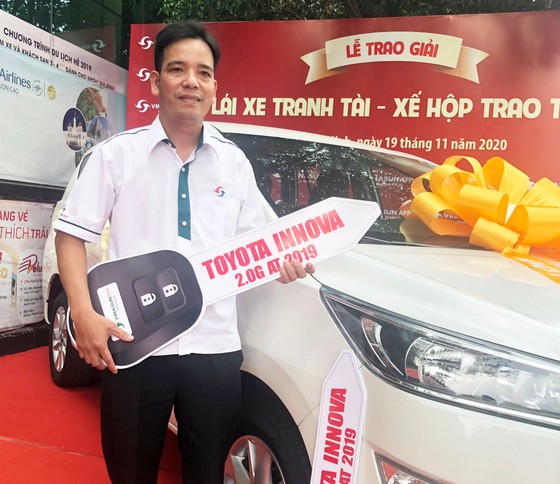 Vinasun Taxi trao thưởng xe Toyota Innova 2.0G AT 2019 cho lái xe  ảnh 4