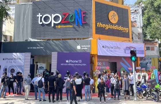 Thế Giới Di Động chính thức ra mắt TopZone, mở bán iPhone 13 ảnh 1