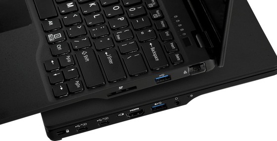 Fujitsu nâng cấp laptop siêu mỏng nhẹ UH-x  ảnh 2