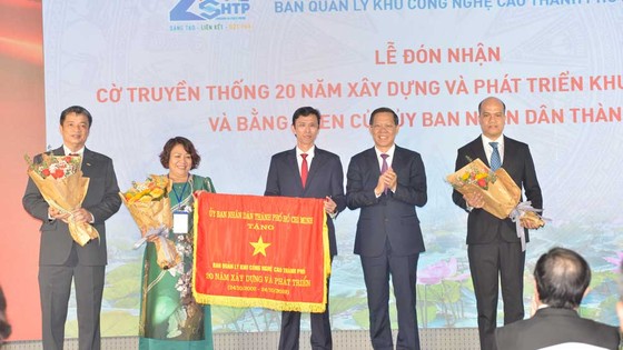 Ưu tiên thu hút đầu tư các lĩnh vực vi mạch bán dẫn, năng lượng mới ảnh 4