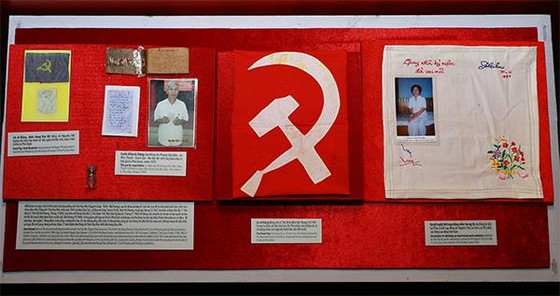 Hơn 300 tư liệu, hình ảnh xúc động tại triển lãm 'Chiến sĩ cách mạng bị địch bắt tù đày' ảnh 3