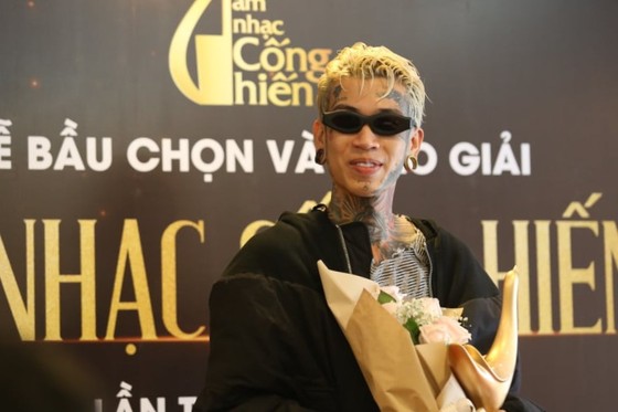 Rap Việt bùng nổ với 3 giải thưởng Âm nhạc Cống hiến 2021 ảnh 1
