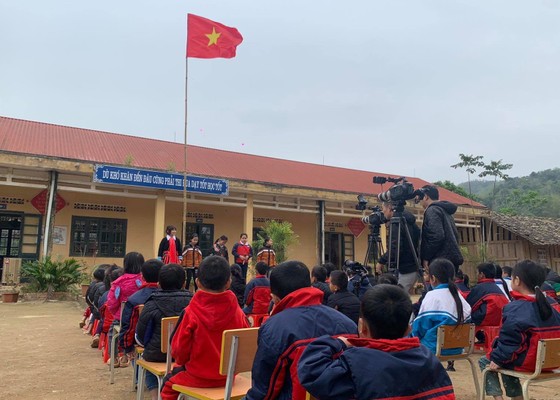 'Tổ quốc trong tim' - xúc động trong lễ chào cờ nơi địa đầu Tổ quốc ảnh 1