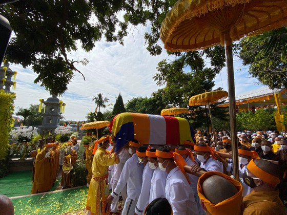Trang nghiêm lễ tưởng niệm Đại lão Hòa thượng Thích Phổ Tuệ ảnh 6