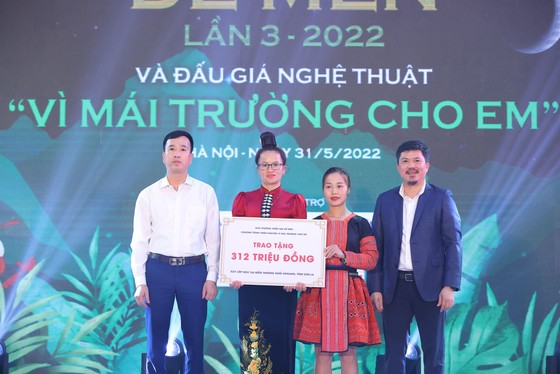 Cô bé 9 tuổi được trao giải Khát vọng Dế Mèn năm 2022 ảnh 2