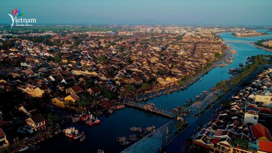 Một Việt Nam tỏa sáng cùng với những kỳ quan hùng vĩ ảnh 4