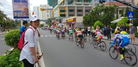 Giải xe đạp nữ quốc tế Truyền hình An Giang 2018: Jutatip thắng chặng đầu ảnh 1