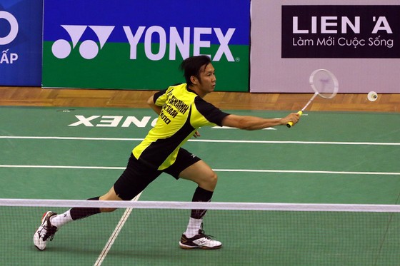 Tiến Minh “gây sốc” lọt vào bán kết giải cầu lông Super Series ảnh 1