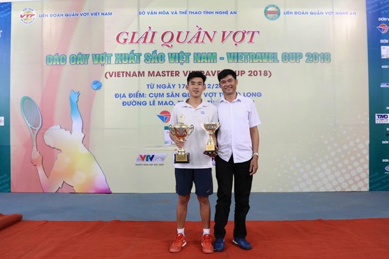 Cậu bé “lượm bóng” Việt Nam giành quyền dự giải quần vợt trẻ Grand Slam danh giá  ảnh 1