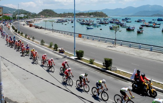 Cúp xe đạp Truyền hình: Nguyễn Thành Tâm lần thứ 3 thắng chặng ảnh 2