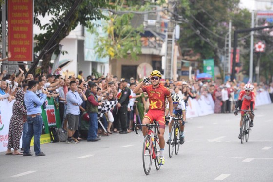 Mirsamad đoạt áo vàng chung cuôc Giải xe đạp “Về Điện Biên” ảnh 2