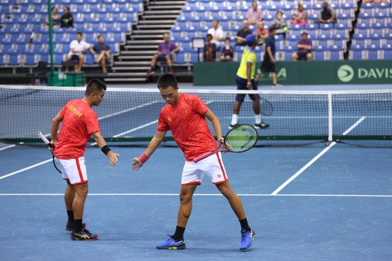 Đội tuyển quần vợt Việt Nam chạm một tay đến chiếc vé thăng hạng giải quần vợt Davis Cup ảnh 2