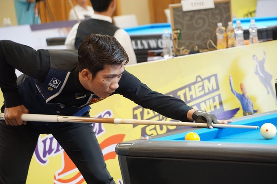 ĐKVĐ Trần Quyết Chiến thua ngay trận đầu giải Billiards Carom 3 băng quốc tế Bình Dương ảnh 2