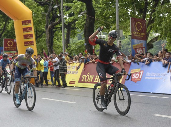Giải xe đạp quốc tế VTV Cúp: Cuộc đọ sức nước rút của các tay đua gốc Hàn  ảnh 2