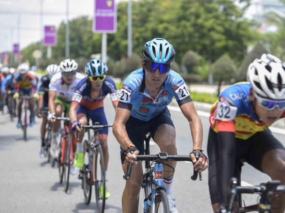 Giải xe đạp quốc tế VTV Cúp: Loic lấy lại áo vàng giúp Bike Life Đồng Nai thắng lớn ảnh 4