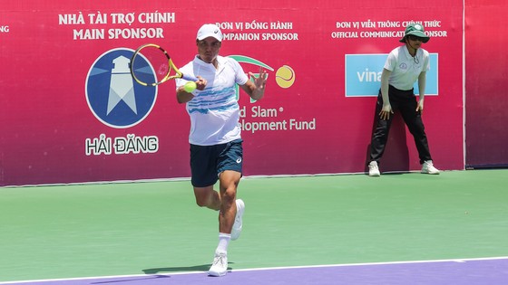 Lý Hoàng Nam đánh bại tay vợt Trung Quốc vào chung kết giải quần vợt ITF World Tour ảnh 2