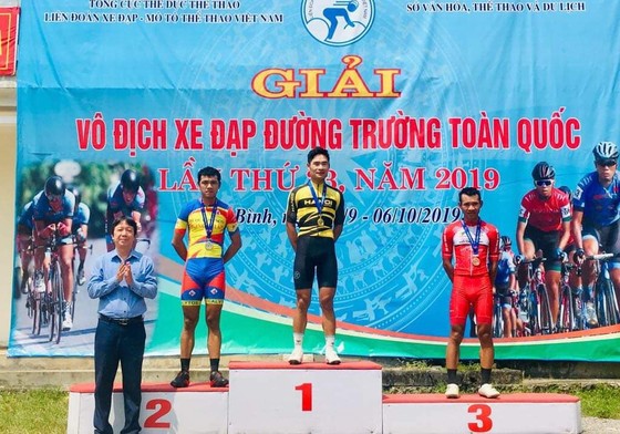 Giải xe đạp VĐQG: Quàng Văn Cường mang HCV thứ 4 về cho Hà Nội ảnh 1