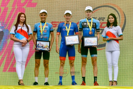 Áo vàng Culey quá mạnh, Bike Life Đồng Nai vẫn đứng nhì sau 3 chặng giải xe đạp Selangor  ảnh 2
