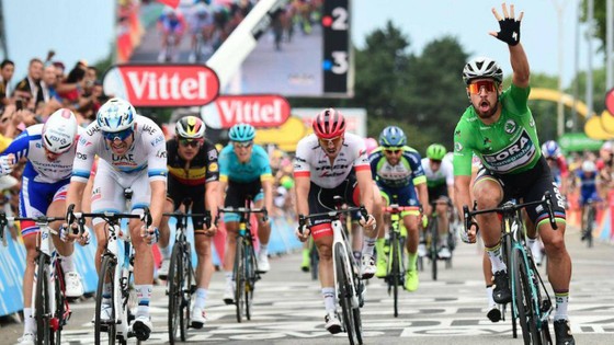“Ông thần nước rút” Peter Sagan… cầu may tìm danh hiệu ở giải xe đạp Giro d'Italia ảnh 1