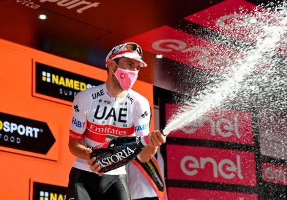 Tay đua Ulissi lập kỷ lục thắng 7 chặng ở giải xe đạp Giro d’Italia ảnh 2