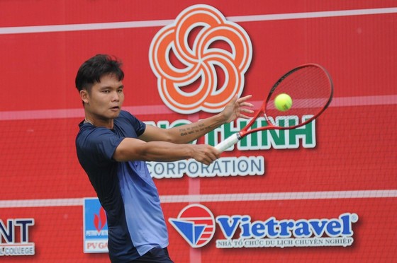 Trịnh Linh Giang lấy hết tiền thưởng giải quần vợt quốc gia tiếp sức cho Lý Hoàng Nam ủng hộ đồng bào miền Trung ảnh 1