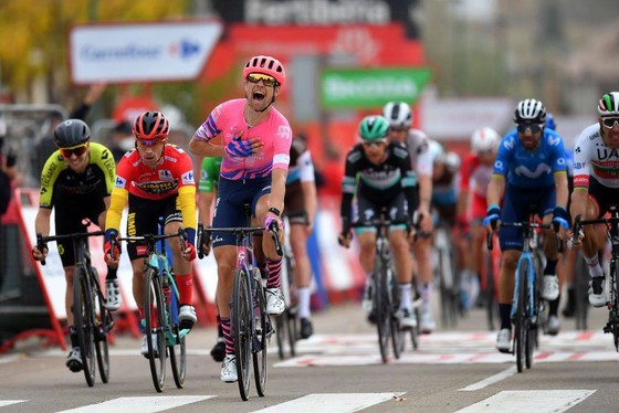 Chiến thắng diệu kỳ của Magnus Cort tại giải xe đạp Vuelta a Espana  ảnh 3