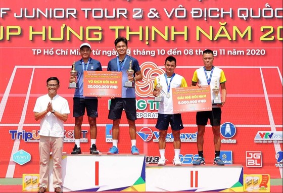 Đòi nợ “Vua đánh đôi”, Lý Hoàng Nam cùng Trịnh Linh Giang lên ngôi giải quần vợt vô địch quốc gia ảnh 2