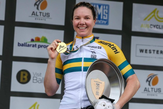 Tay đua Sarah Roy – Ngôi sao lận đận của xe đạp Úc ảnh 1