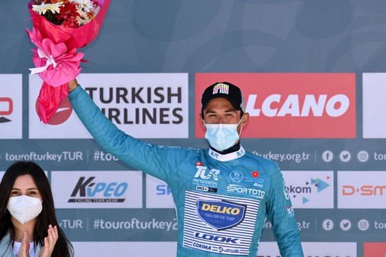 Mark Cavendish “rớt”đèo mất Áo xanh dương giải xe đạp Thổ Nhĩ Kỳ 2021 ảnh 2