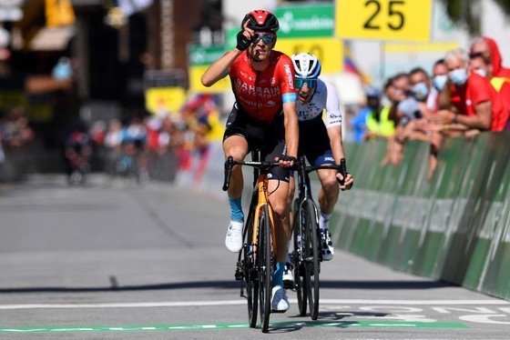 Richard Carapaz giành Áo vàng chung cuộc Tour de Suisse 2021 ảnh 2