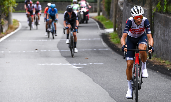 Vincenzo Nibali chiến thắng trên quê nhà giành áo đỏ vàng chung cuộc Giro di Sicilia  ảnh 2