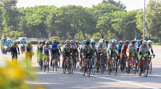 Như Quỳnh rút thắng chặng mở màn giải xe đạp nữ Biwase Cup 2022 ảnh 1