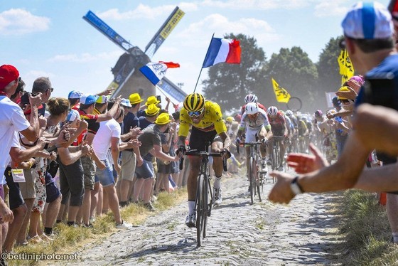 Đường đá cuội từng được đưa vào Tour de France 2018 