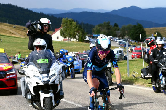 Annemiek Van Vleuten đi solo 70 km giành chiến thắng ngoạn mục lật đổ áo vàng ảnh 2